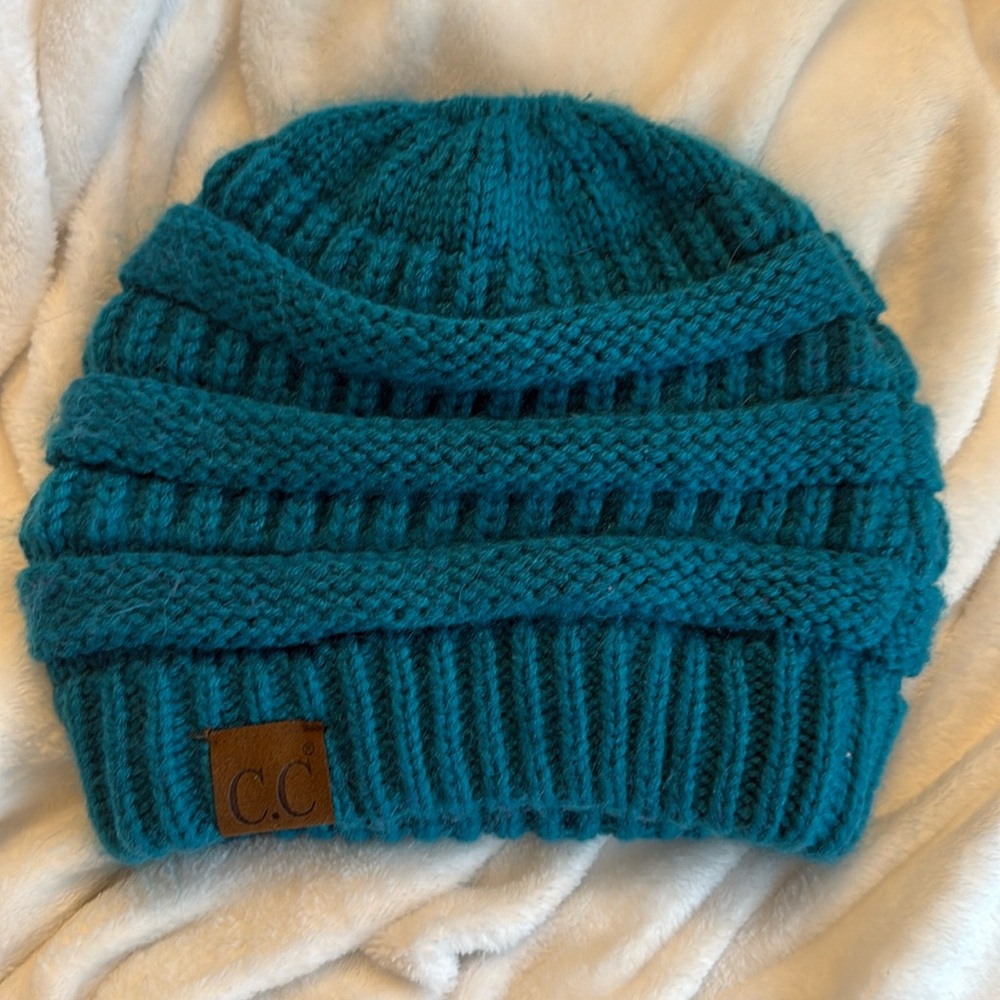 CC Ponytail beanie